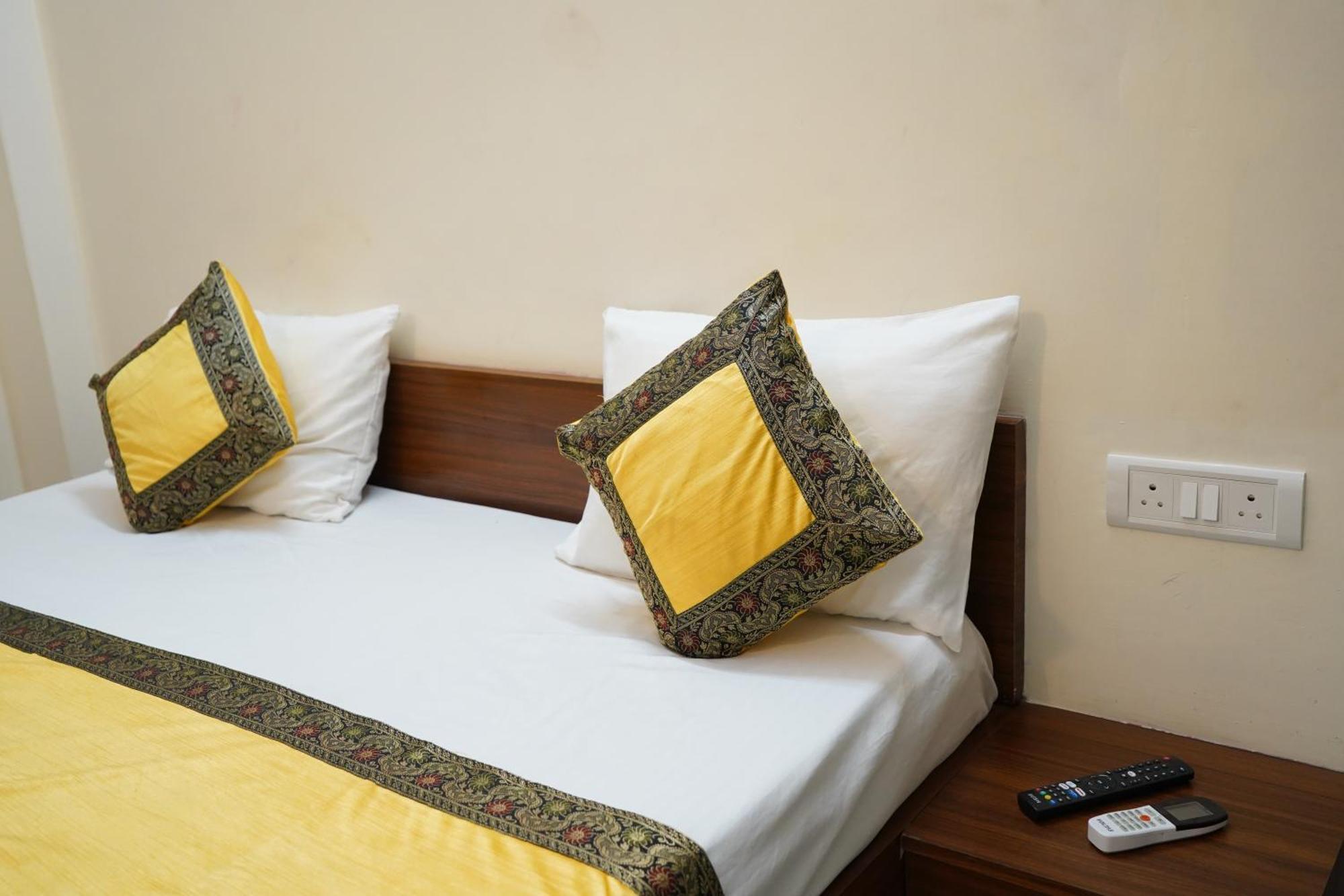 Kashi Paradise Stay Varanasi Exterior photo